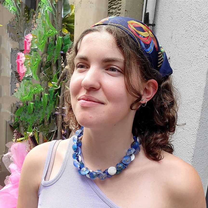 Collier Cocoon Bleu – Image 2