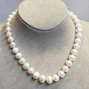 Collier en Perles de Culture Blanches Baroques AA